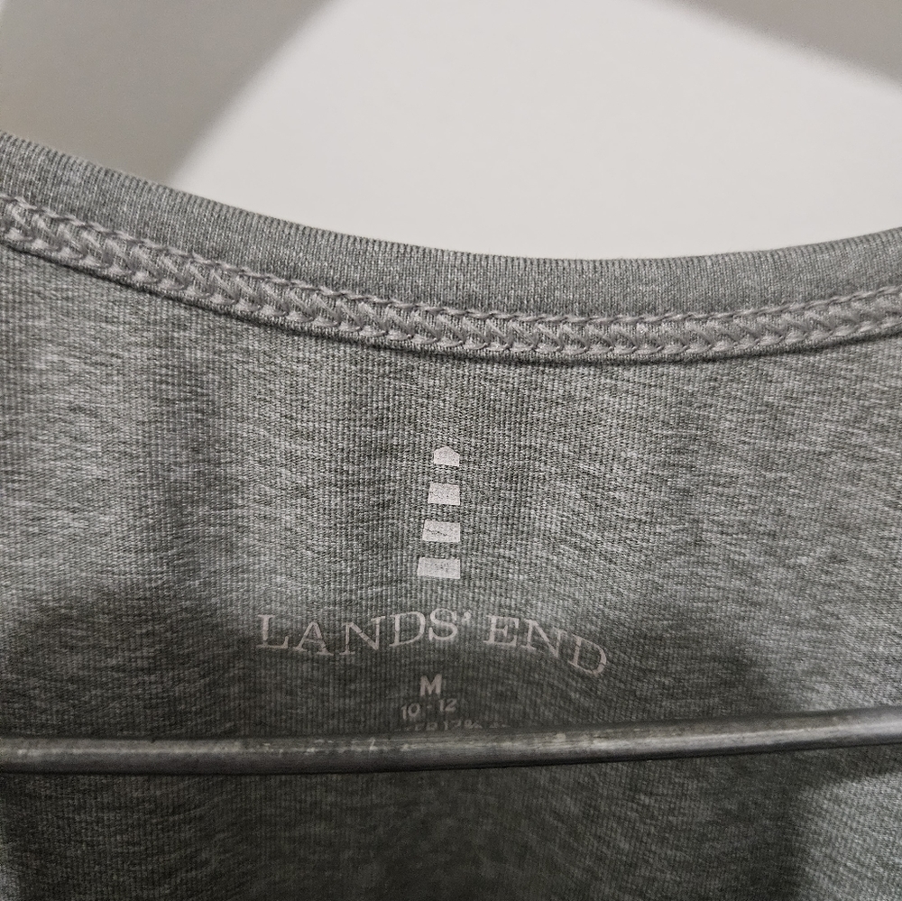 Grey tank - Picture 3 of 3
